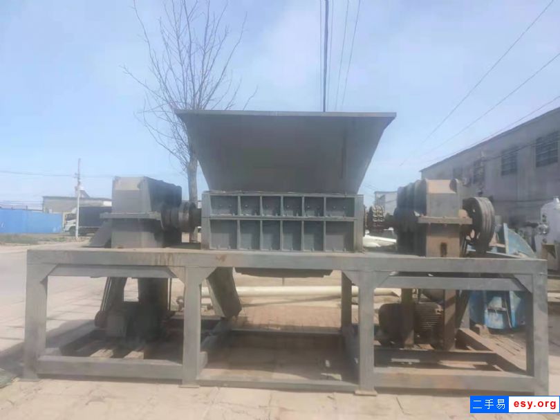 轉(zhuǎn)讓二手生活垃圾撕碎機(jī)