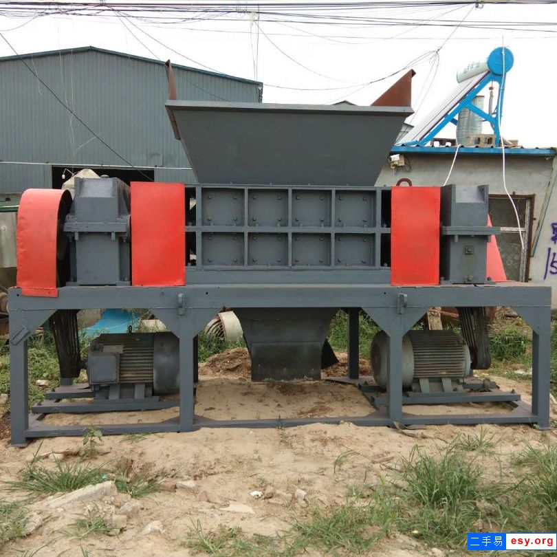 出售二手撕碎機(jī)，轉(zhuǎn)讓各種型號(hào)撕碎機(jī)