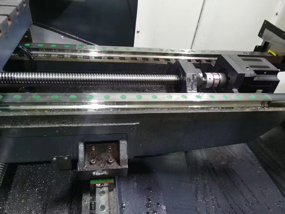 剛到貨寶鋒1165V 2臺(tái) 模具光刀機(jī)850一臺(tái)