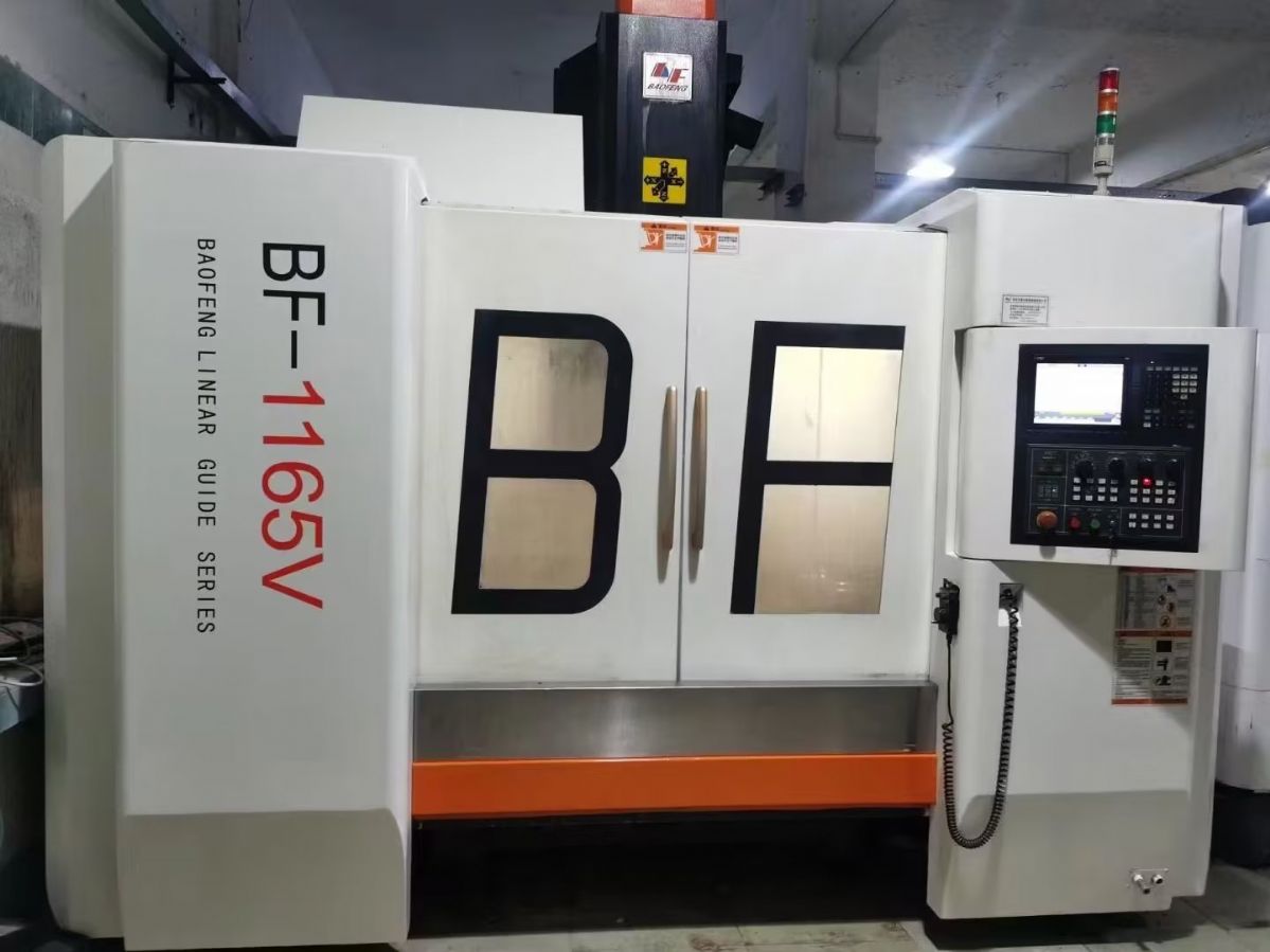 剛到貨寶鋒1165V 2臺(tái) 模具光刀機(jī)850一臺(tái)