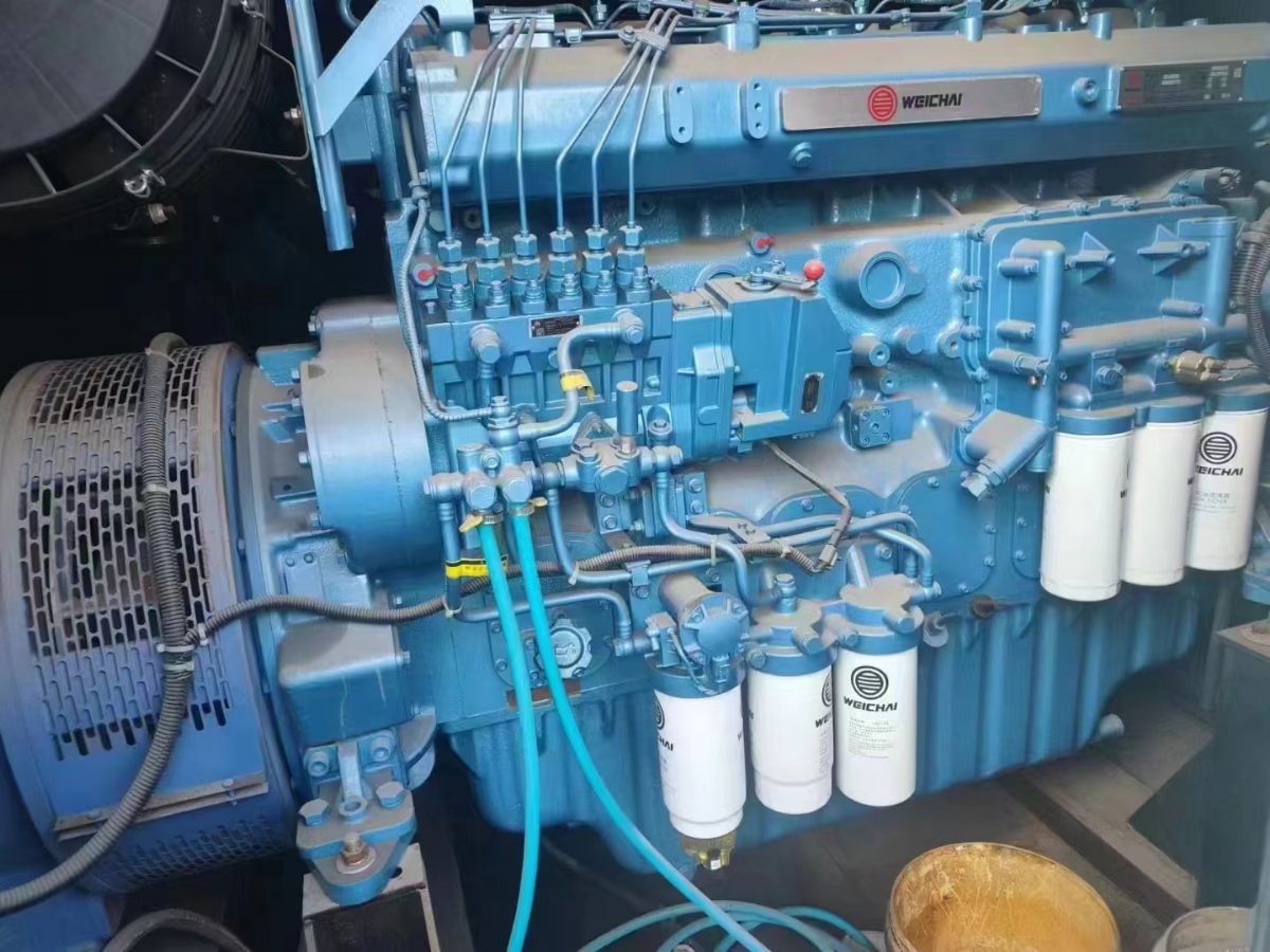出售濰柴600千瓦發(fā)電機組，使用5個小時