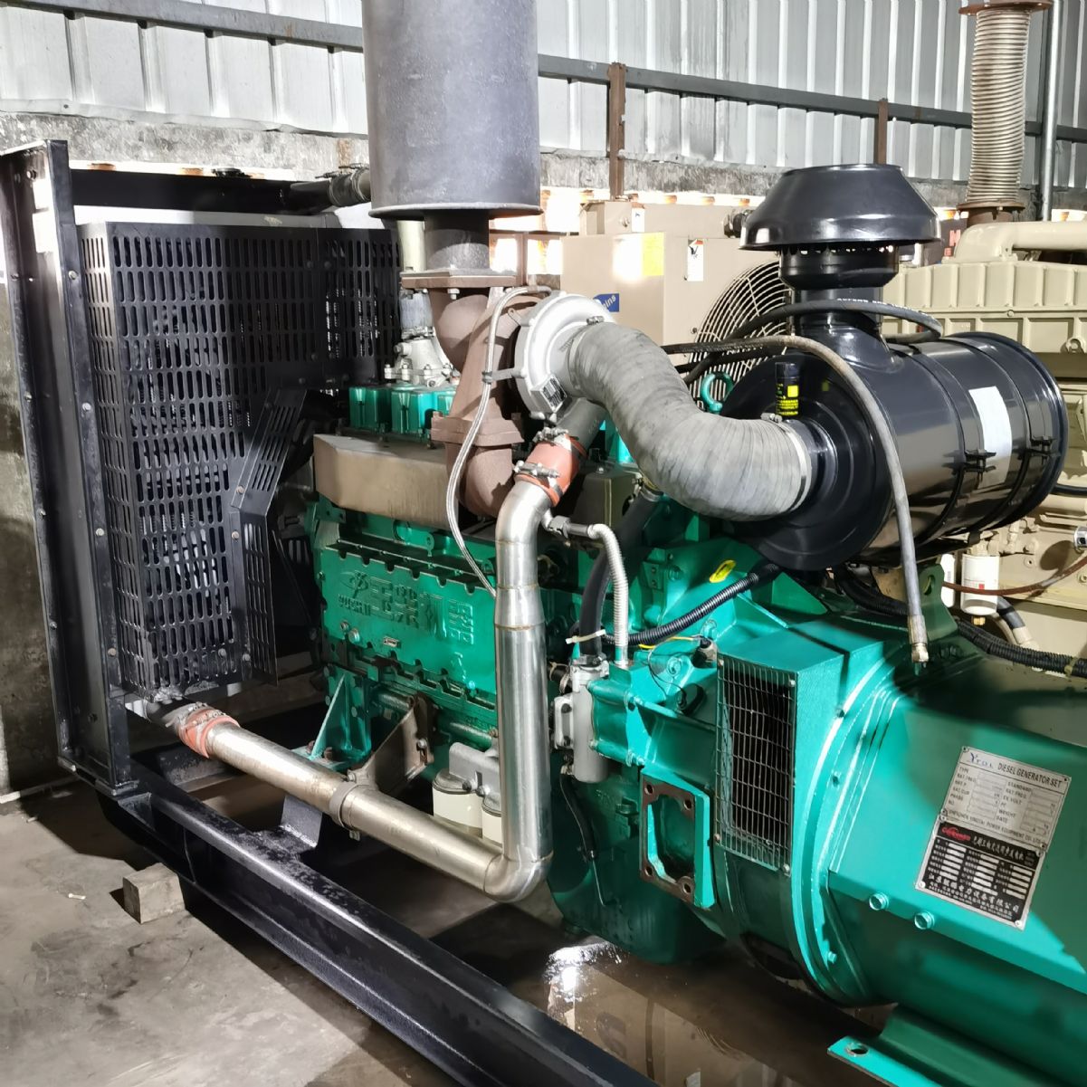 200KW玉柴股份二手發(fā)電機組出售工廠備用柴油發(fā)電機