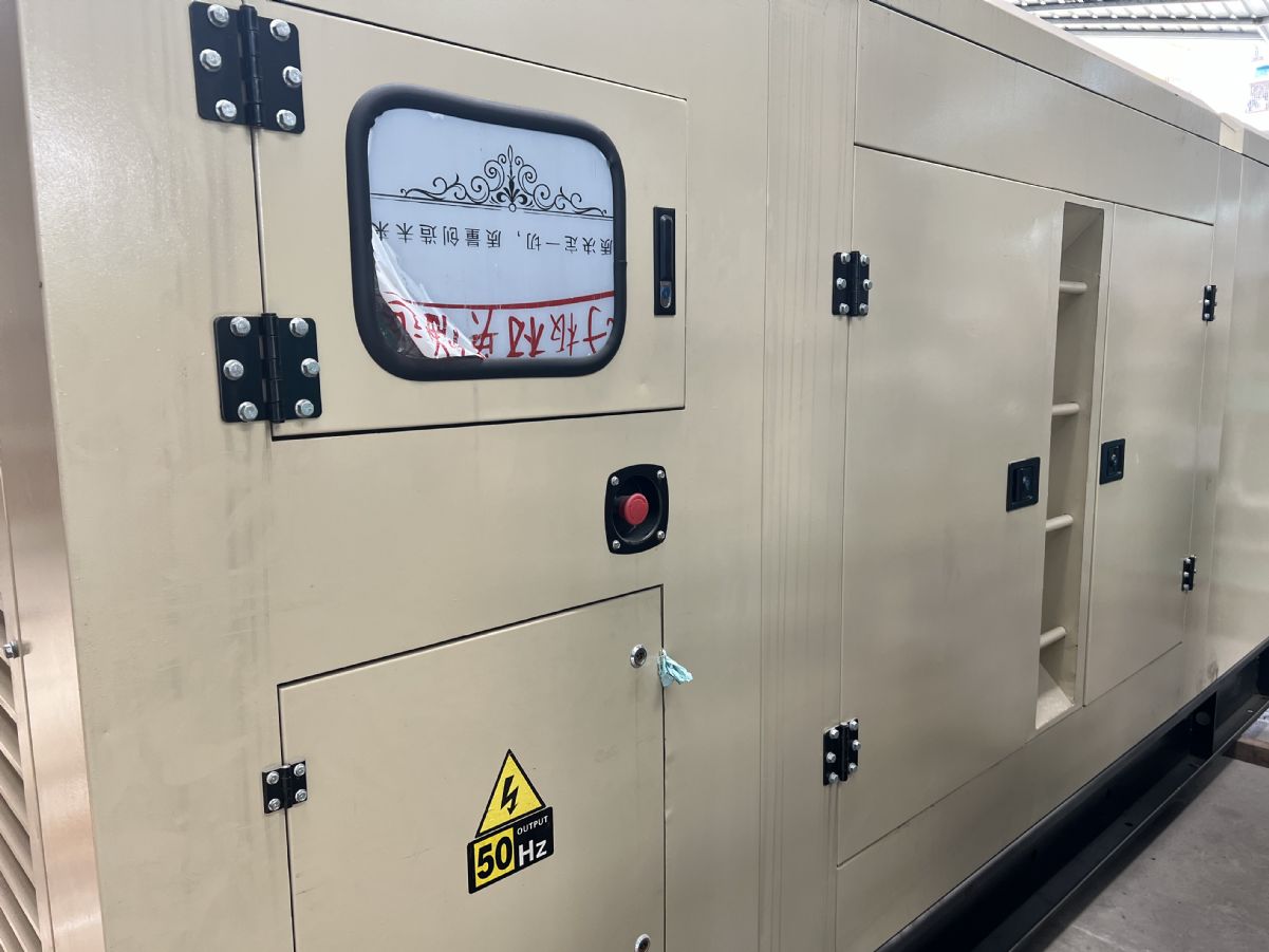 全新200KW玉柴股份靜音型發(fā)電機出售