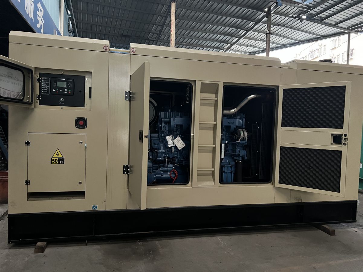 全新200KW玉柴股份靜音型發(fā)電機出售