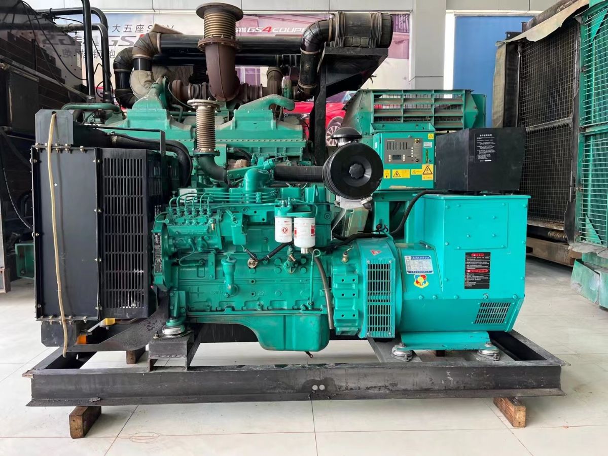 九成新85KW東風康明斯發(fā)電機組轉讓配置高成色號