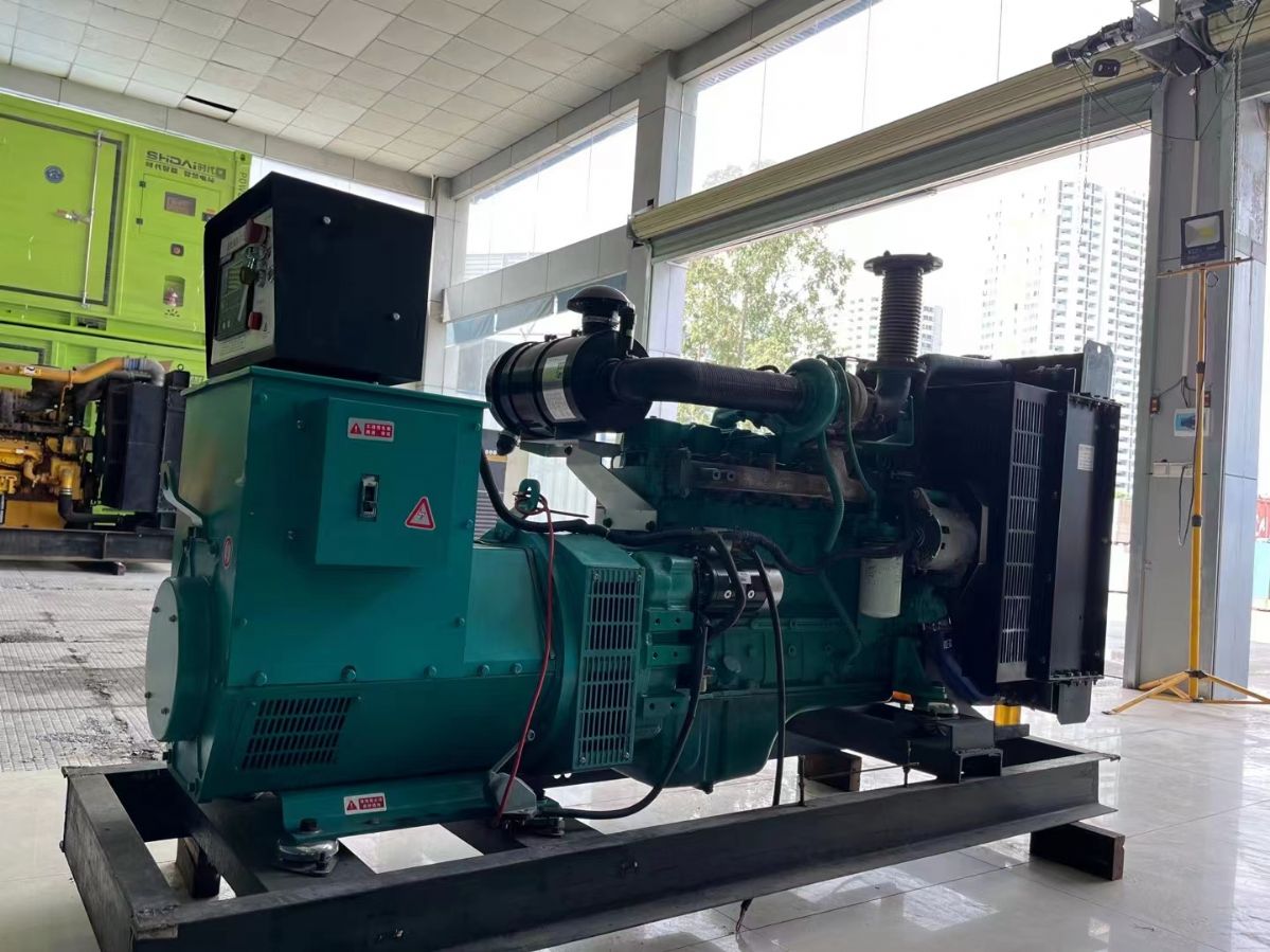 九成新85KW東風康明斯發(fā)電機組轉讓配置高成色號