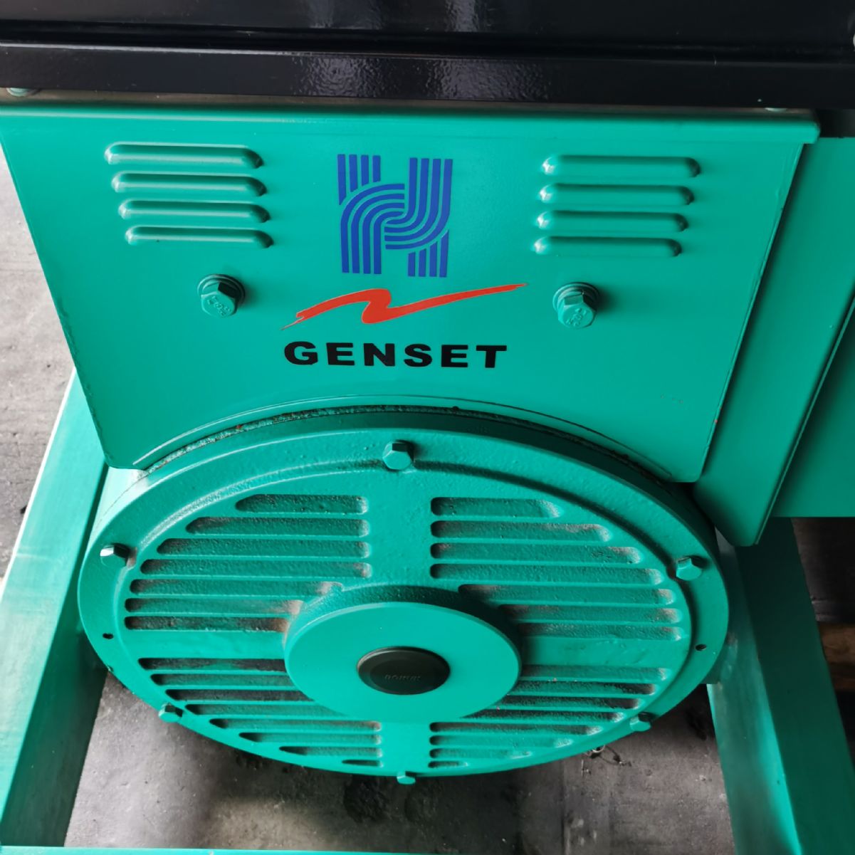 80KW東風(fēng)康明斯二手發(fā)電機(jī)組出售