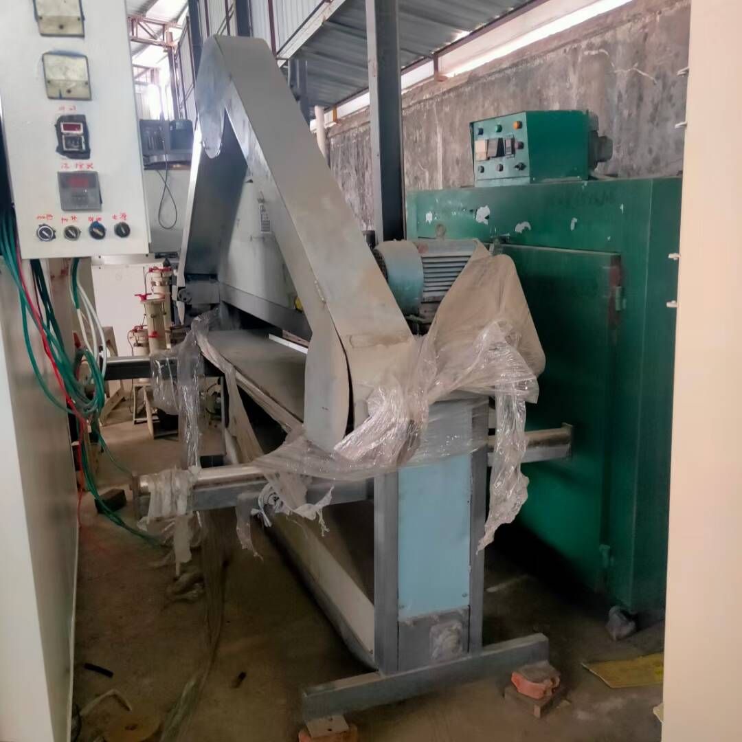 出售2米工作臺的拉絲機(jī)