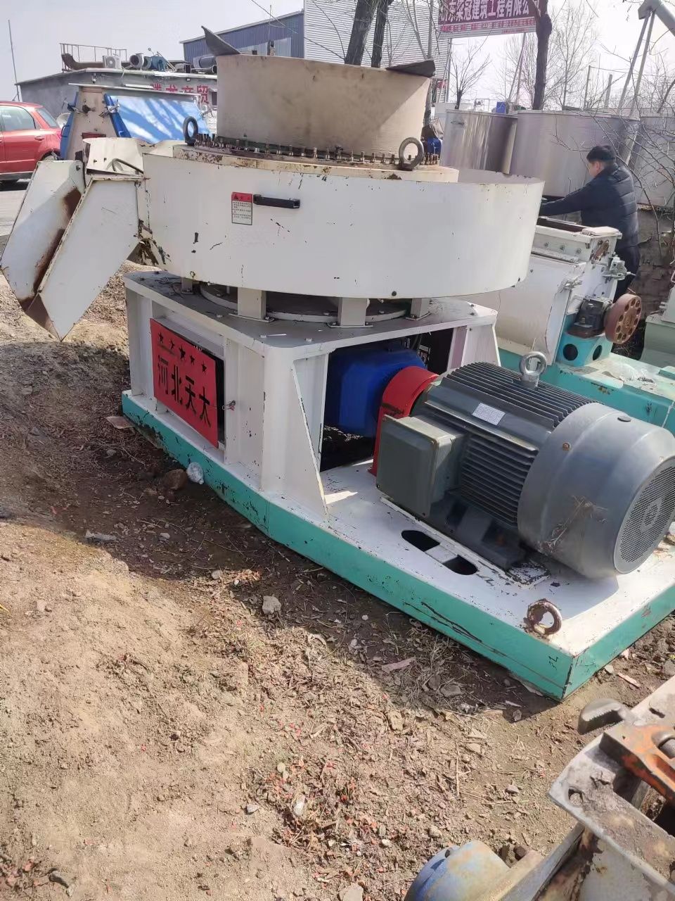 出售河北天太72孔壓塊機,二手壓塊機