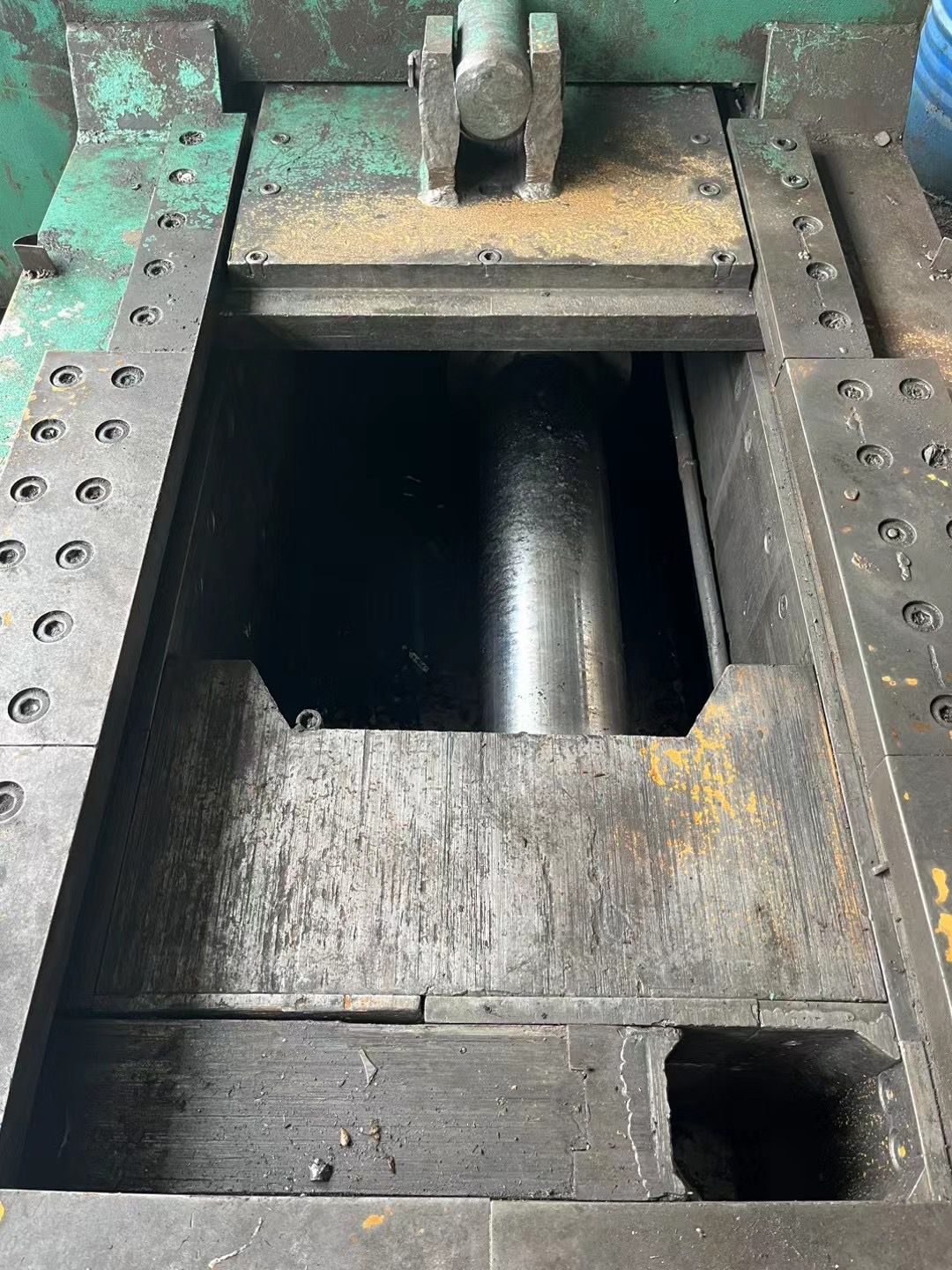 現(xiàn)貨出售睿堅精鑄機，50X15