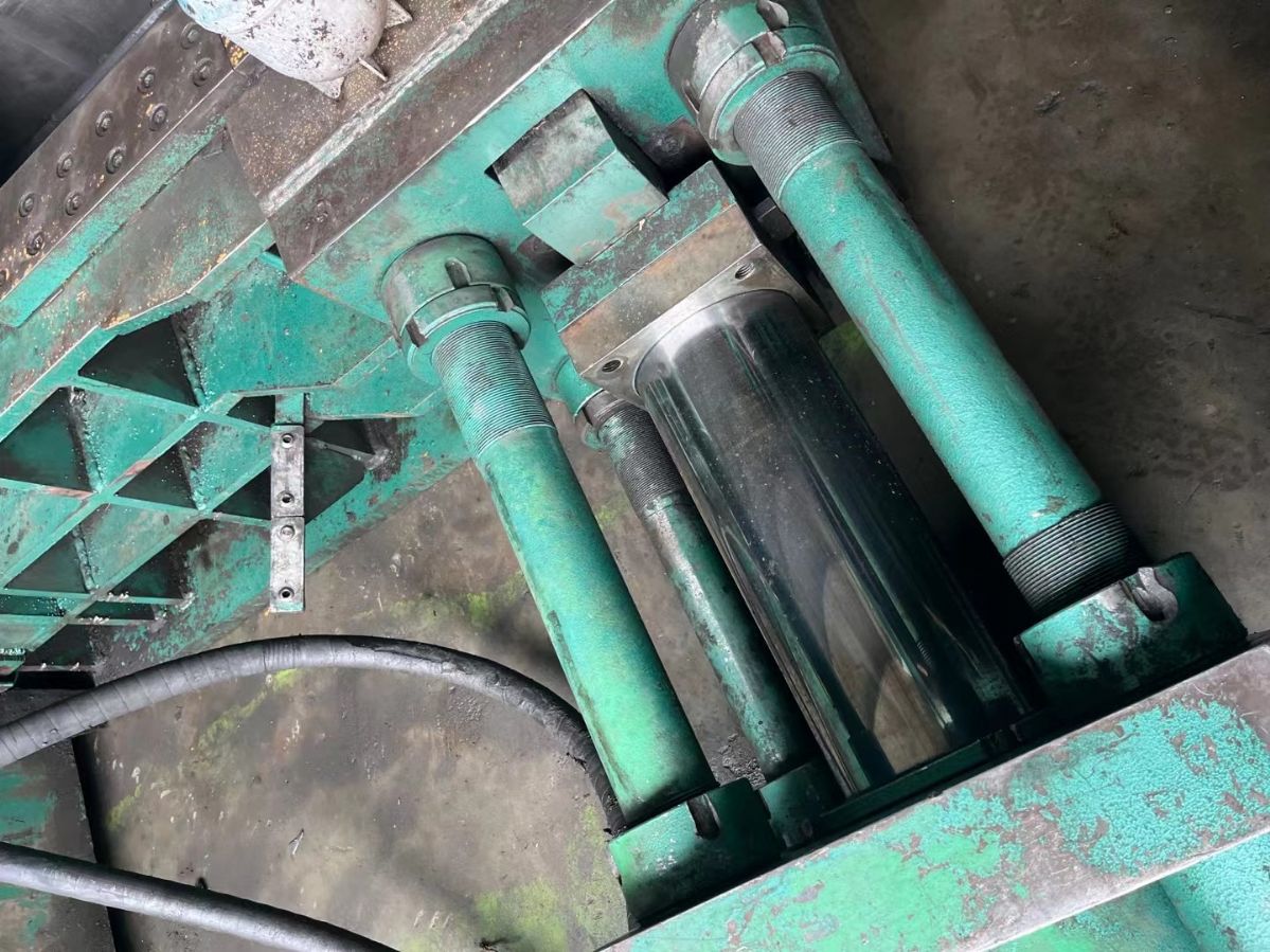 現(xiàn)貨出售睿堅精鑄機，50X15