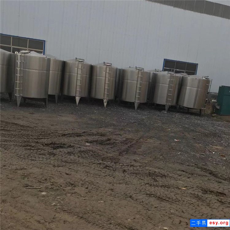 轉(zhuǎn)讓二手不銹鋼儲罐 1-10立方304材質(zhì)儲酒罐