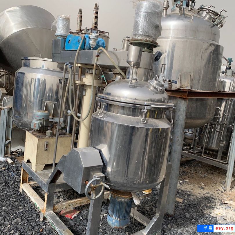 轉(zhuǎn)讓二手真空乳化機(jī) 300升電加熱乳化機(jī)