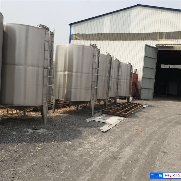 轉(zhuǎn)讓二手不銹鋼儲罐 1-10立方304材質(zhì)儲酒罐