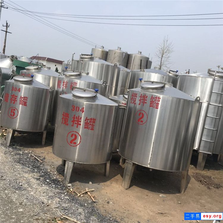 轉(zhuǎn)讓二手不銹鋼儲罐 1-10立方304材質(zhì)儲酒罐