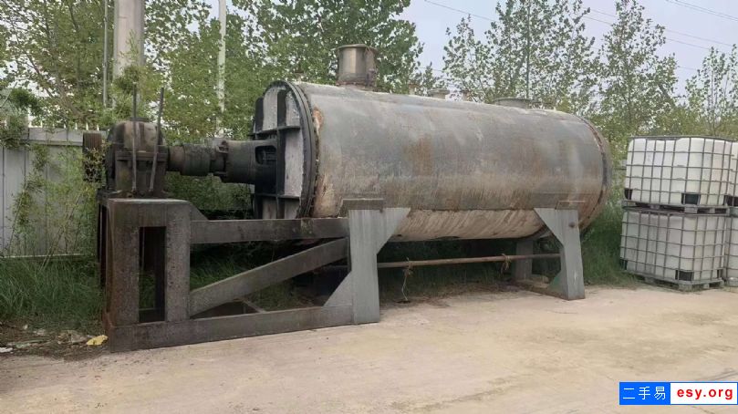 轉(zhuǎn)讓二手耙式干燥機(jī) 一臺10立方真空干燥機(jī)
