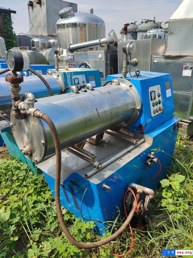 轉(zhuǎn)讓二手臥式砂磨機(jī) 5臺(tái)50L重慶德高砂磨機(jī)