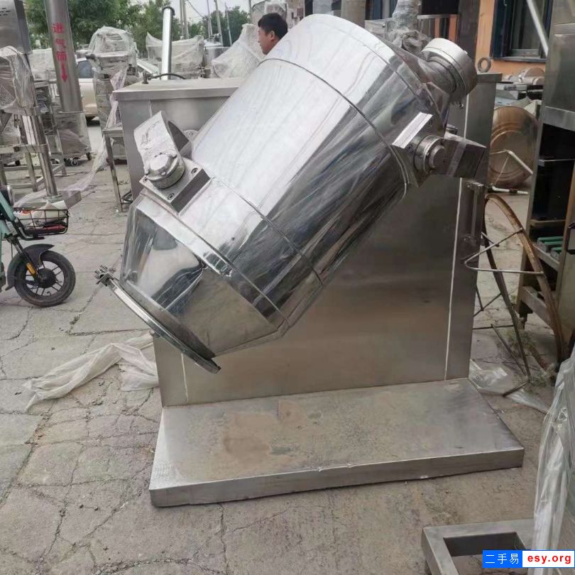 轉(zhuǎn)讓二手混合機(jī) 一臺(tái)50L三維運(yùn)動(dòng)混合機(jī)