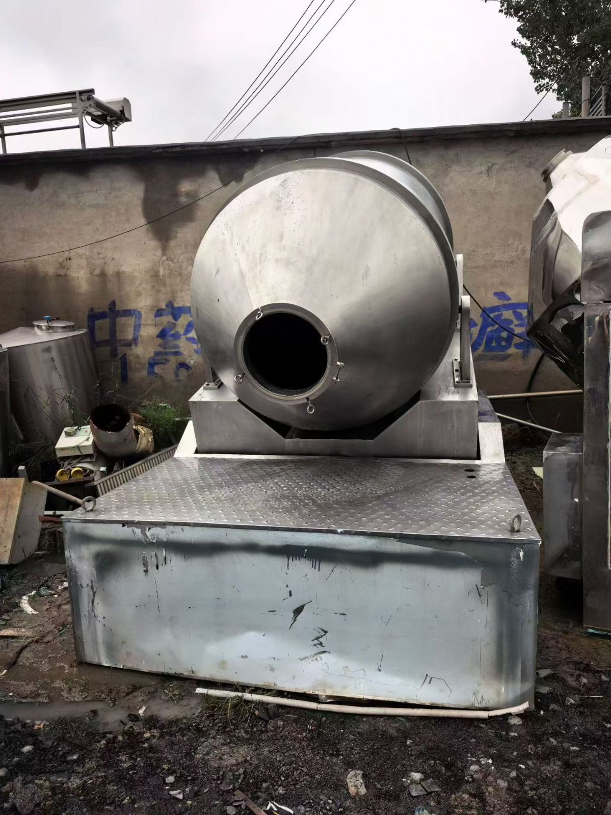 转让二手二维混合机 一台容积5000升高效二维运动混合机