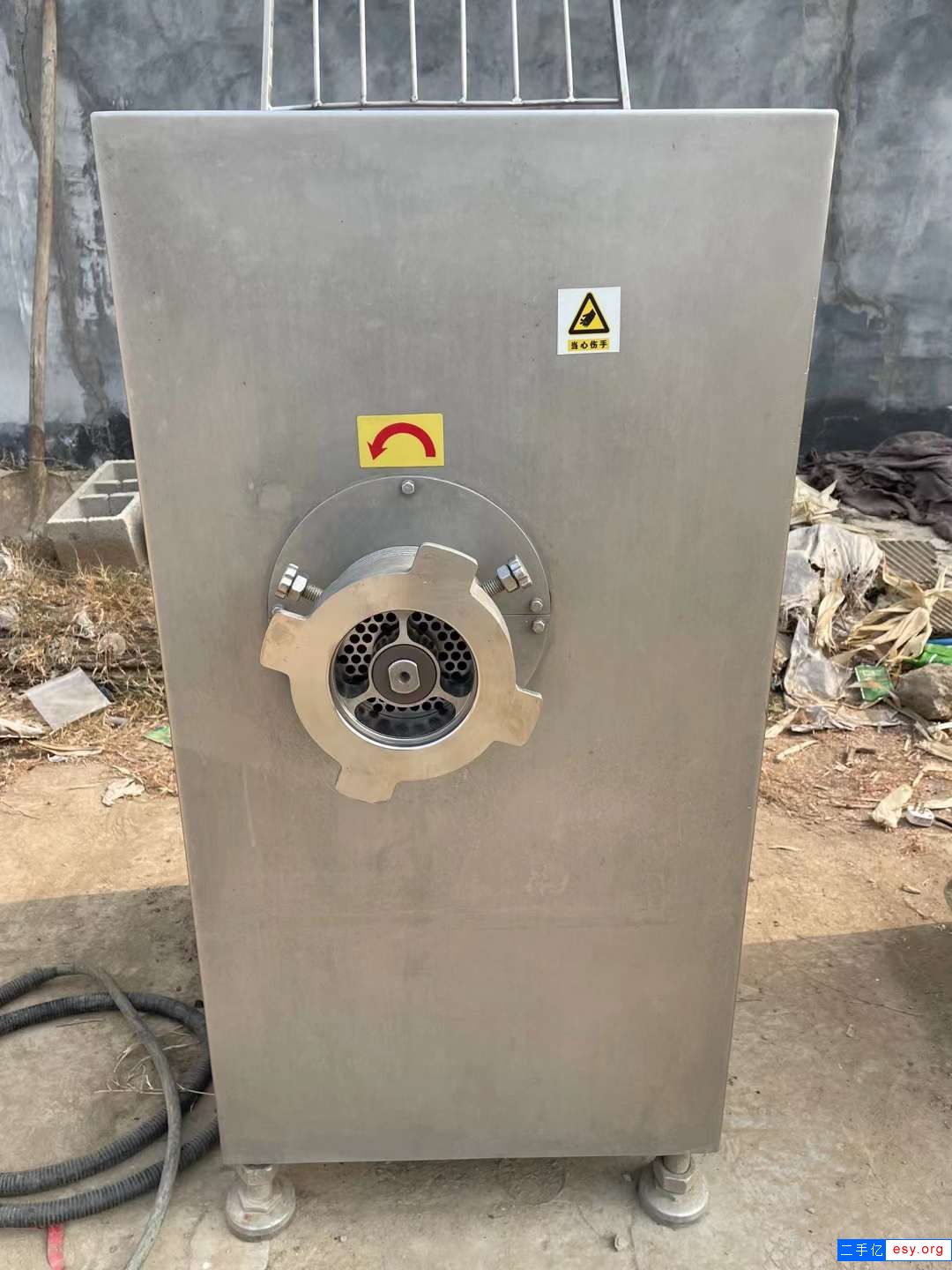 轉(zhuǎn)讓二手曉進(jìn)絞肉機(jī) 一臺(tái)120型凍肉絞肉機(jī)