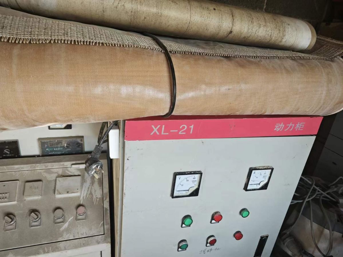 轉(zhuǎn)讓二手微波干燥機 一臺80千瓦立威產(chǎn)微波干燥機