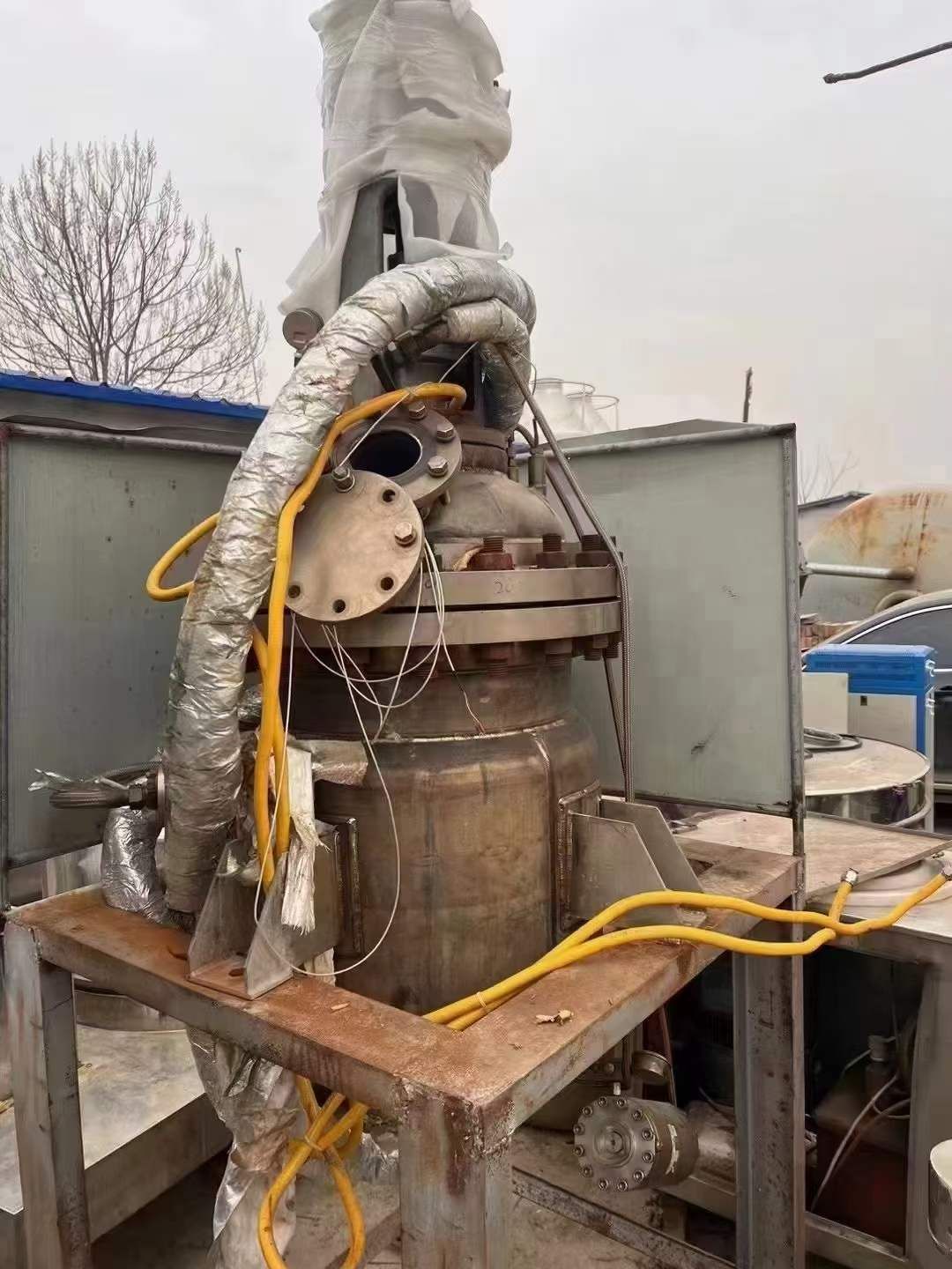 轉(zhuǎn)讓二手鈦材反應(yīng)釜 一臺容積100L雙端面機封全鈦材反應(yīng)釜