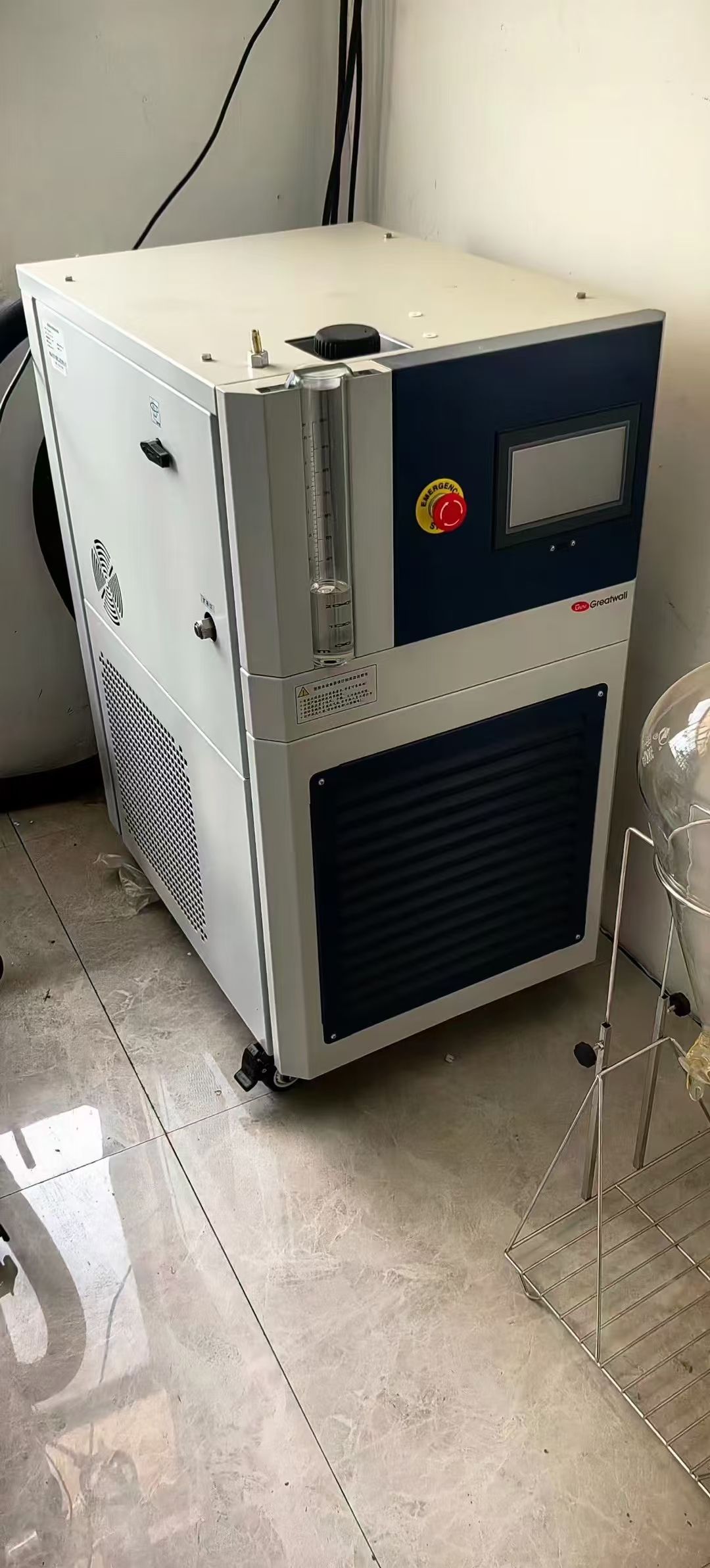 轉(zhuǎn)讓二手玻璃反應釜 一臺容積20L實驗型雙層玻璃反應釜