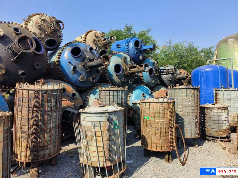 轉(zhuǎn)讓二手搪瓷片冷凝器 10-15平方搪瓷冷凝器