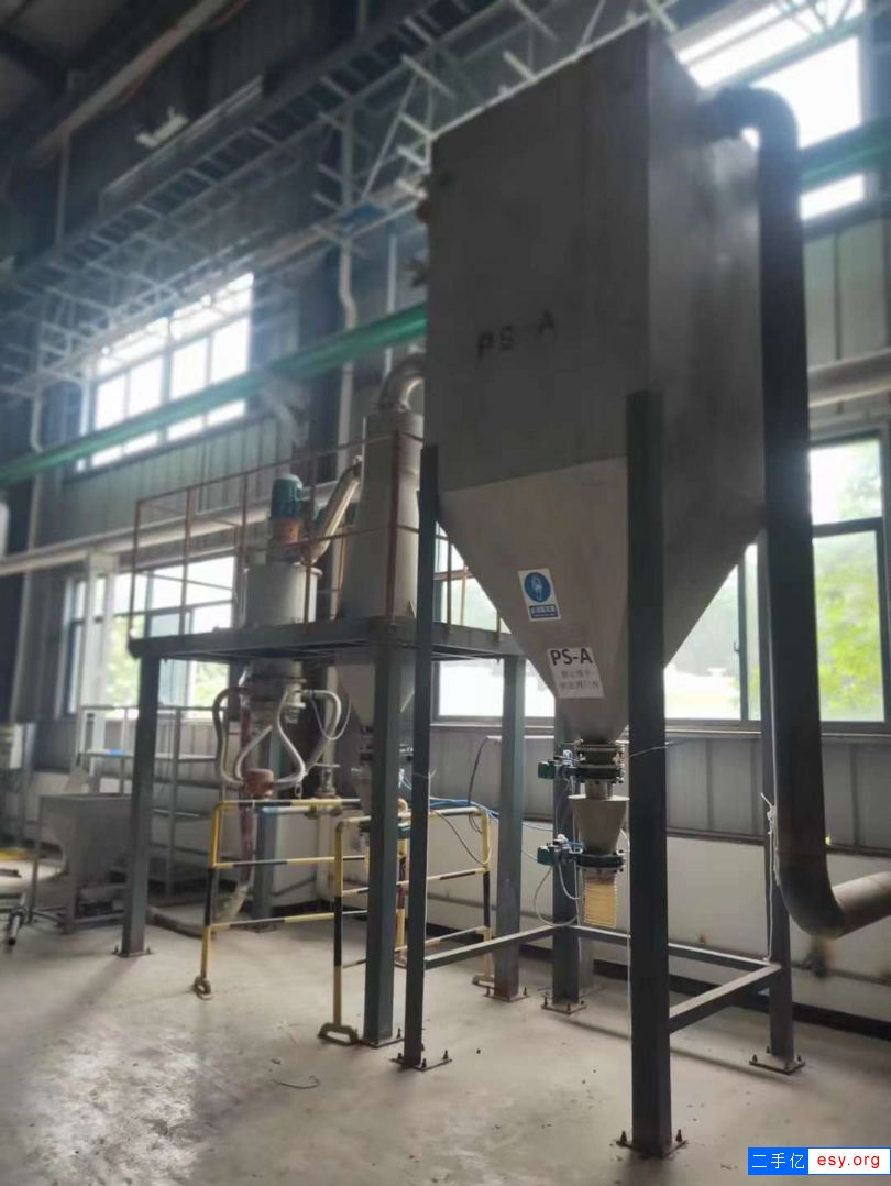 轉(zhuǎn)讓二手高效粉碎機(jī) 兩臺400型316材質(zhì)氣流粉碎機(jī)
