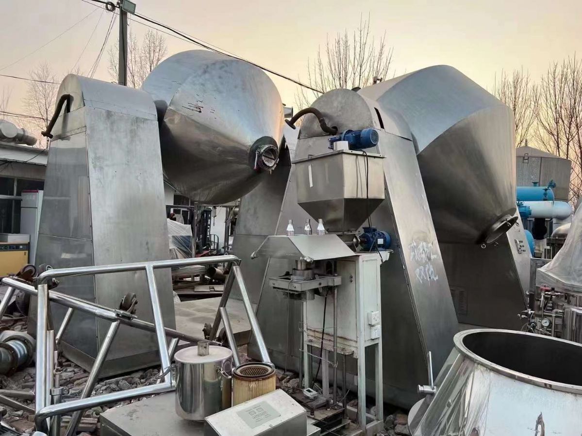 轉(zhuǎn)讓二手雙錐干燥機(jī) 兩臺(tái)5000L不銹鋼雙錐回轉(zhuǎn)干燥機(jī)