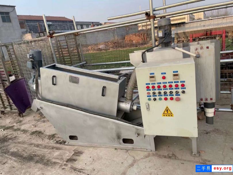 轉(zhuǎn)讓二手疊螺脫水機(jī) 一臺(tái)301型污泥脫水機(jī)