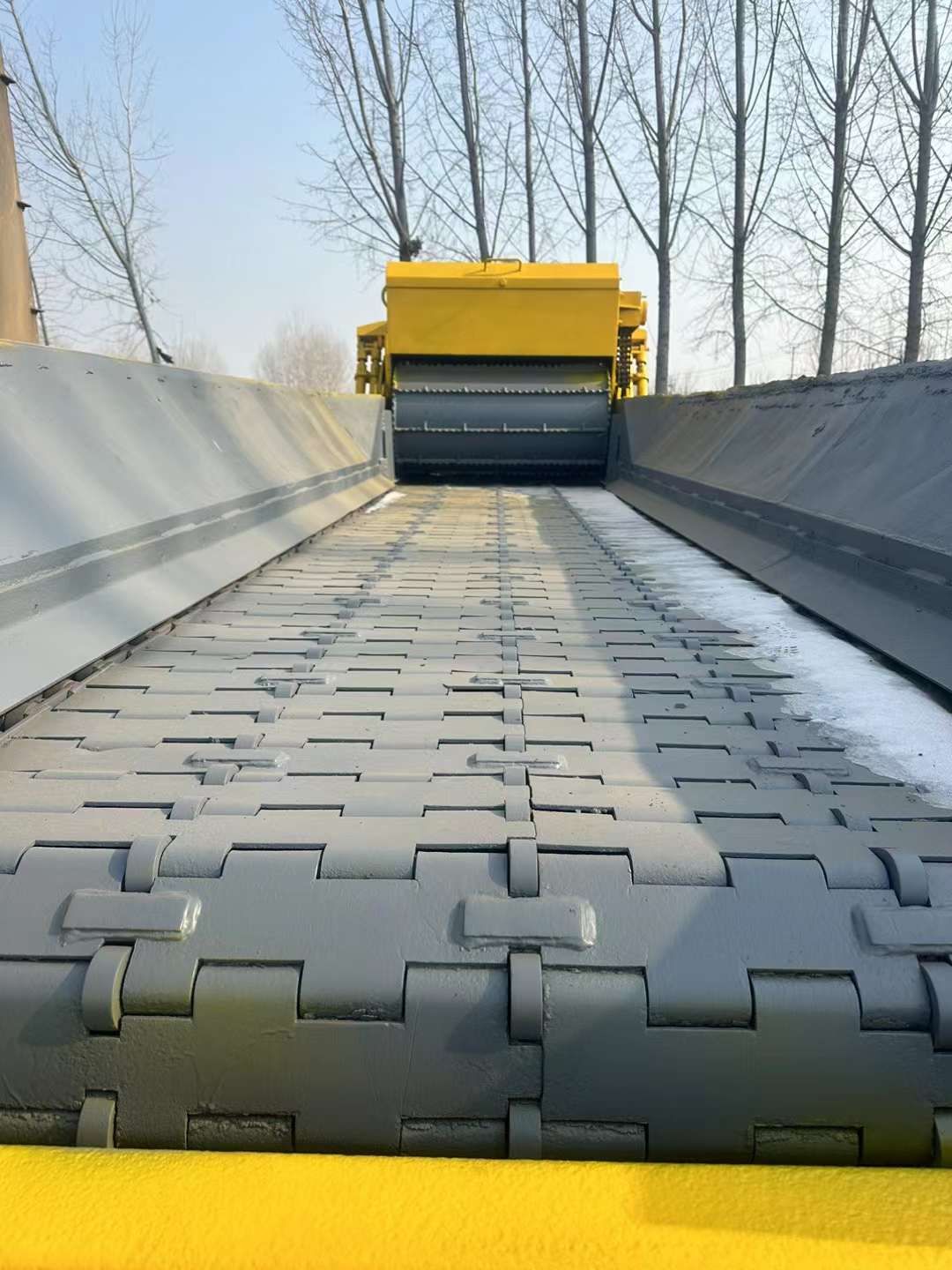 轉(zhuǎn)讓二手綜合破碎機 一臺1400–600型錘頭綜合破碎機
