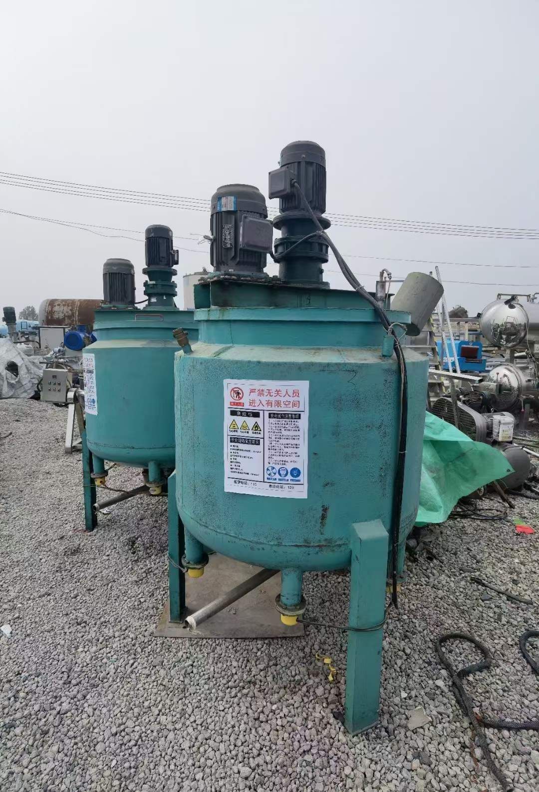 轉(zhuǎn)讓二手電加熱剪切罐 10臺500L電加熱剪切攪拌罐