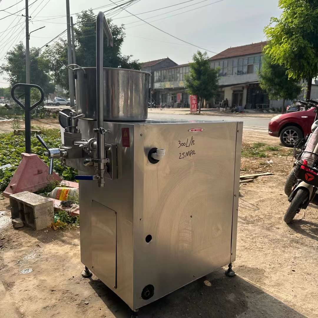 轉(zhuǎn)讓二手均質(zhì)機(jī) 一臺(tái)實(shí)驗(yàn)型300L25公斤壓力均質(zhì)機(jī)