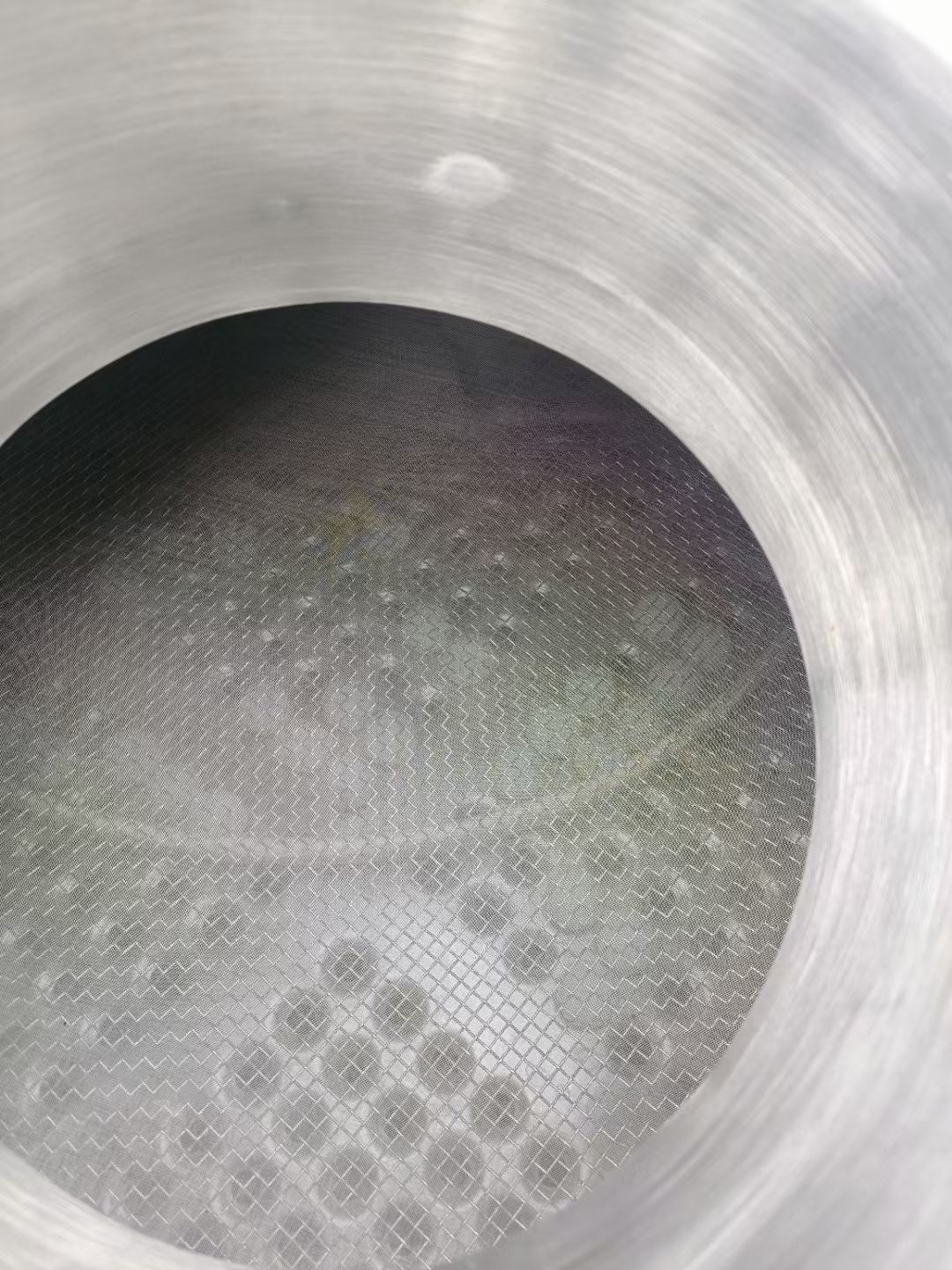 轉(zhuǎn)讓二手圓形振動篩 七臺直徑1.5米單層圓形高效振動篩