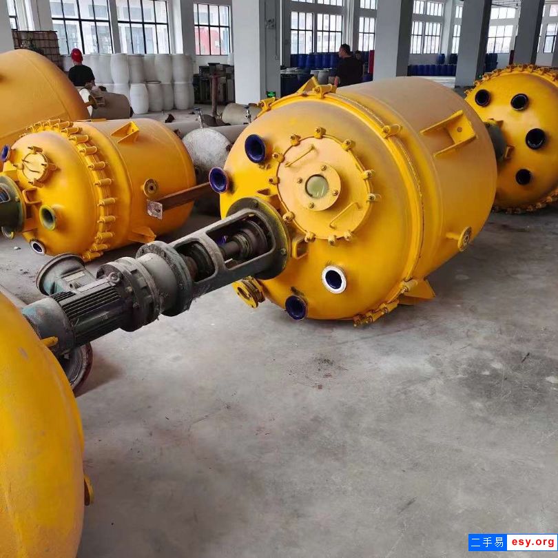 轉(zhuǎn)讓二手搪瓷反應(yīng)釜 500L-1000L20余臺(tái)反應(yīng)釜