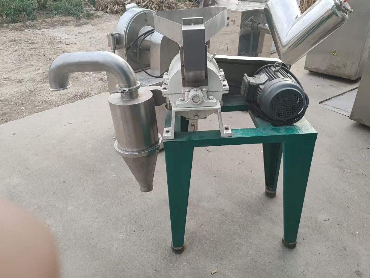 轉(zhuǎn)讓二手藥物粉碎機 一臺200型不銹鋼藥物粉碎機