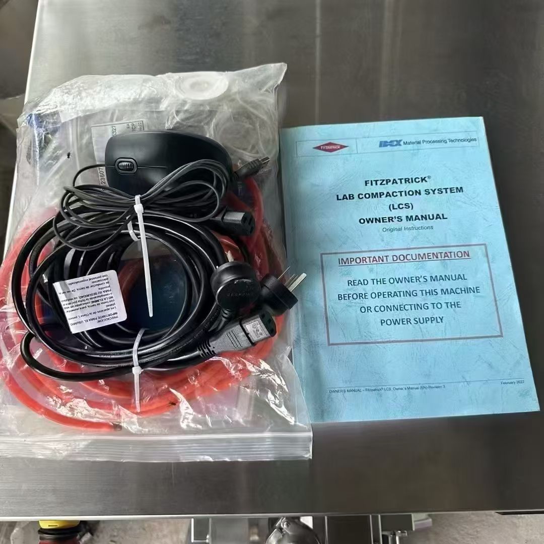 轉(zhuǎn)讓二手干法制粒機 一臺美國進口LCS實驗型干法制粒機