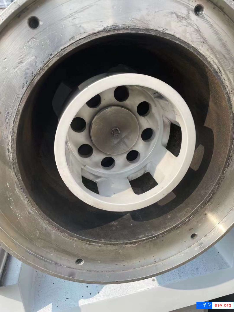 出售二手臥式砂磨機(jī) 一臺(tái)60L陶瓷納米砂磨機(jī)