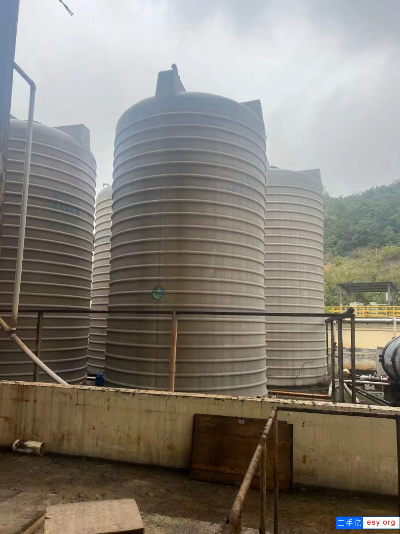 轉讓二手立式塑料罐 8臺50立方pp塑料罐壁厚20mm