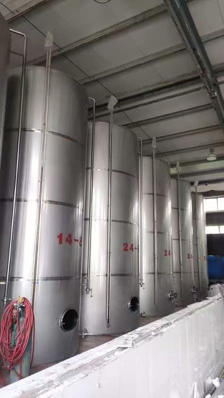 轉(zhuǎn)讓二手不銹鋼儲罐 容積14噸-24噸食品級立式不銹鋼儲酒罐