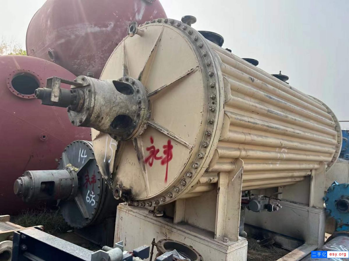 轉(zhuǎn)讓二手真空干燥機(jī) 一臺(tái)10立方臥式耙式干燥機(jī)