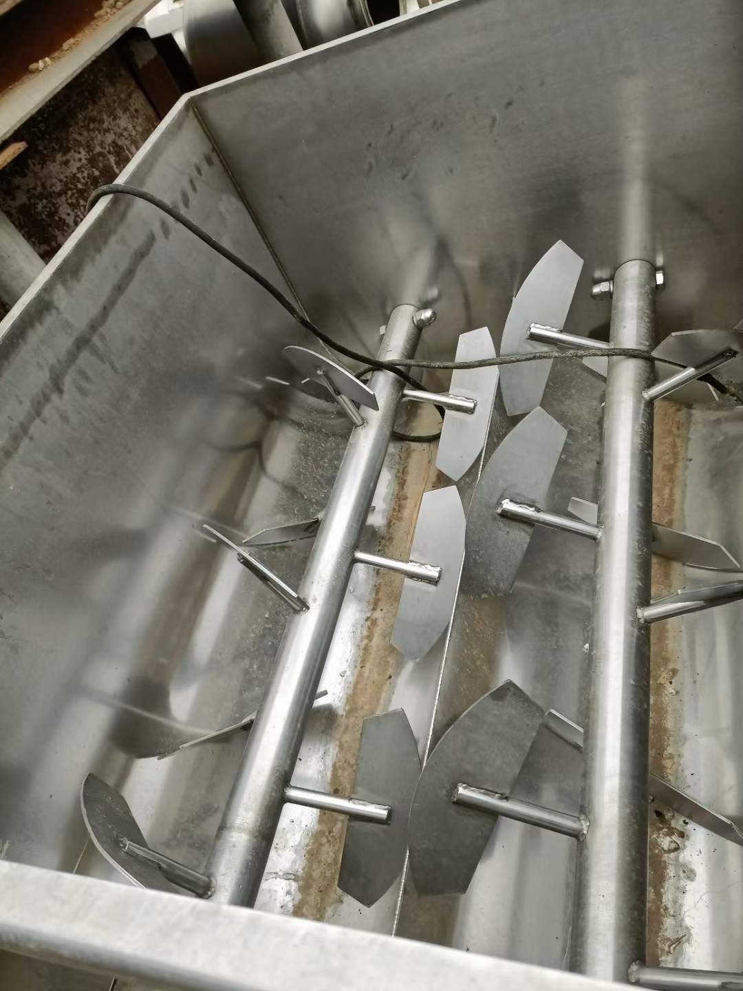 轉(zhuǎn)讓二手拌餡機 一臺200L雙軸拌餡機