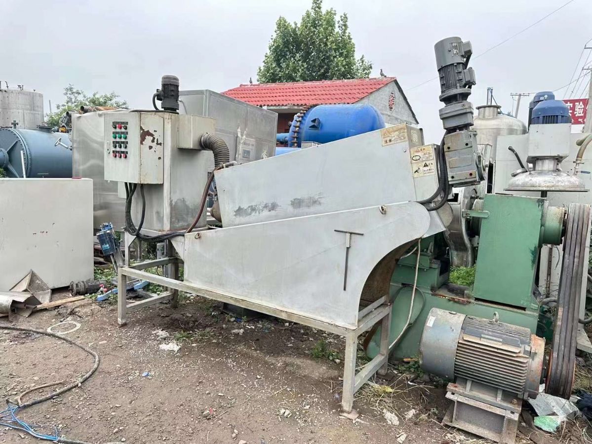 轉(zhuǎn)讓二手污泥脫水機(jī) 一套201型疊螺污泥脫水機(jī)