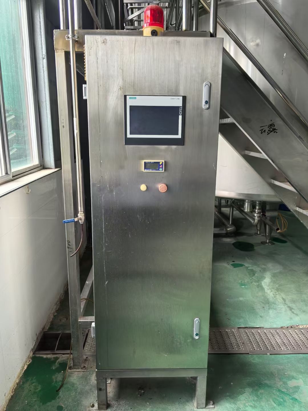 轉(zhuǎn)讓二手CIP清洗系統(tǒng) 一套容積3000L含配液罐全自動(dòng)CIP清洗