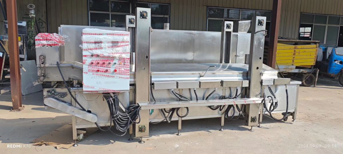 轉(zhuǎn)讓二手電加熱油炸線 一臺長度4.5米全自動電加熱油炸線