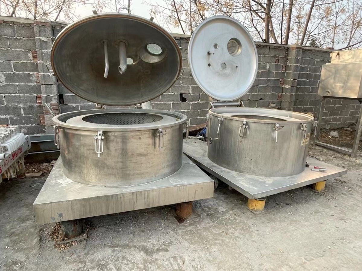 轉(zhuǎn)讓二手平板離心機(jī) 兩臺(tái)1250型平板密閉離心機(jī)
