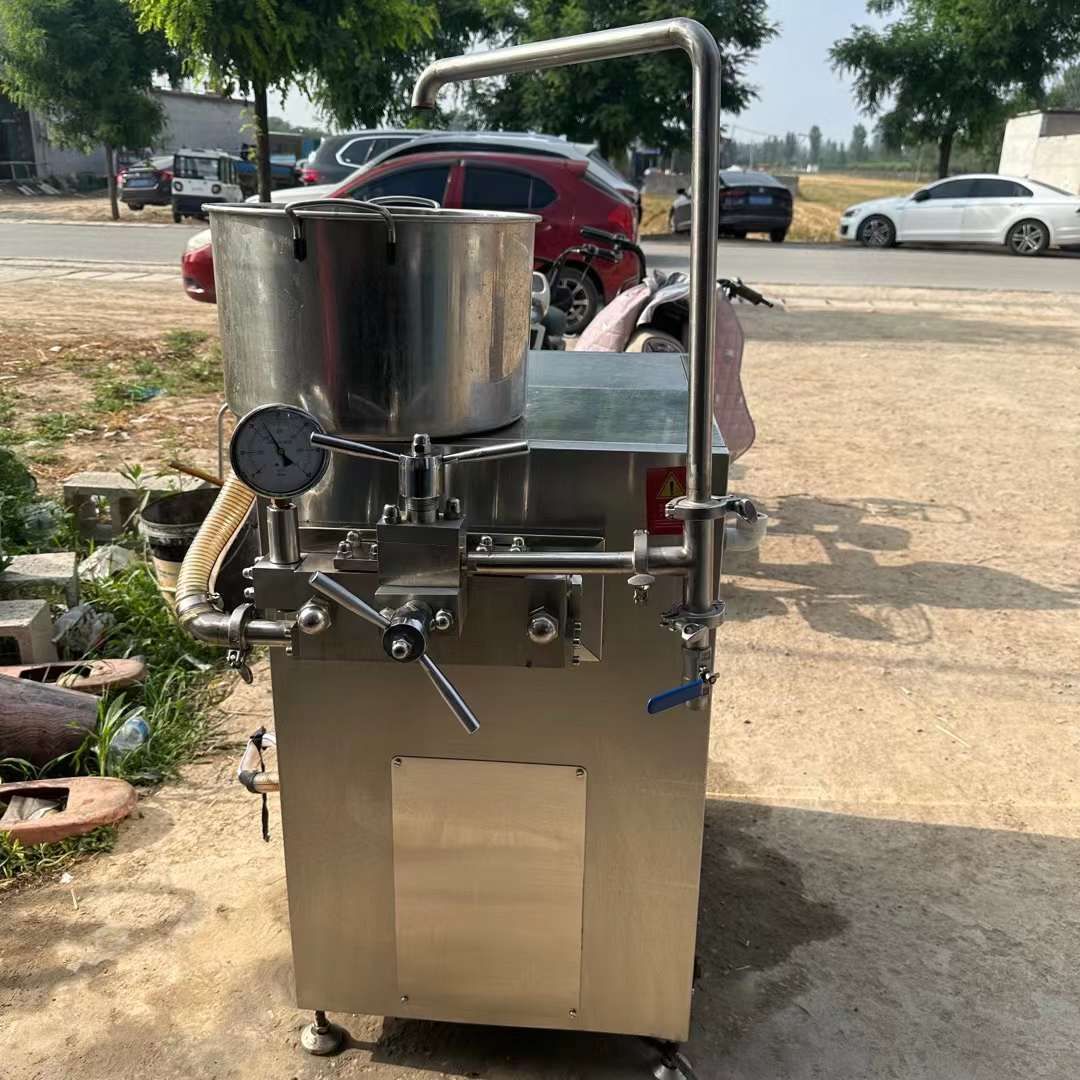 轉(zhuǎn)讓二手均質(zhì)機(jī) 一臺(tái)實(shí)驗(yàn)型300L25公斤壓力均質(zhì)機(jī)