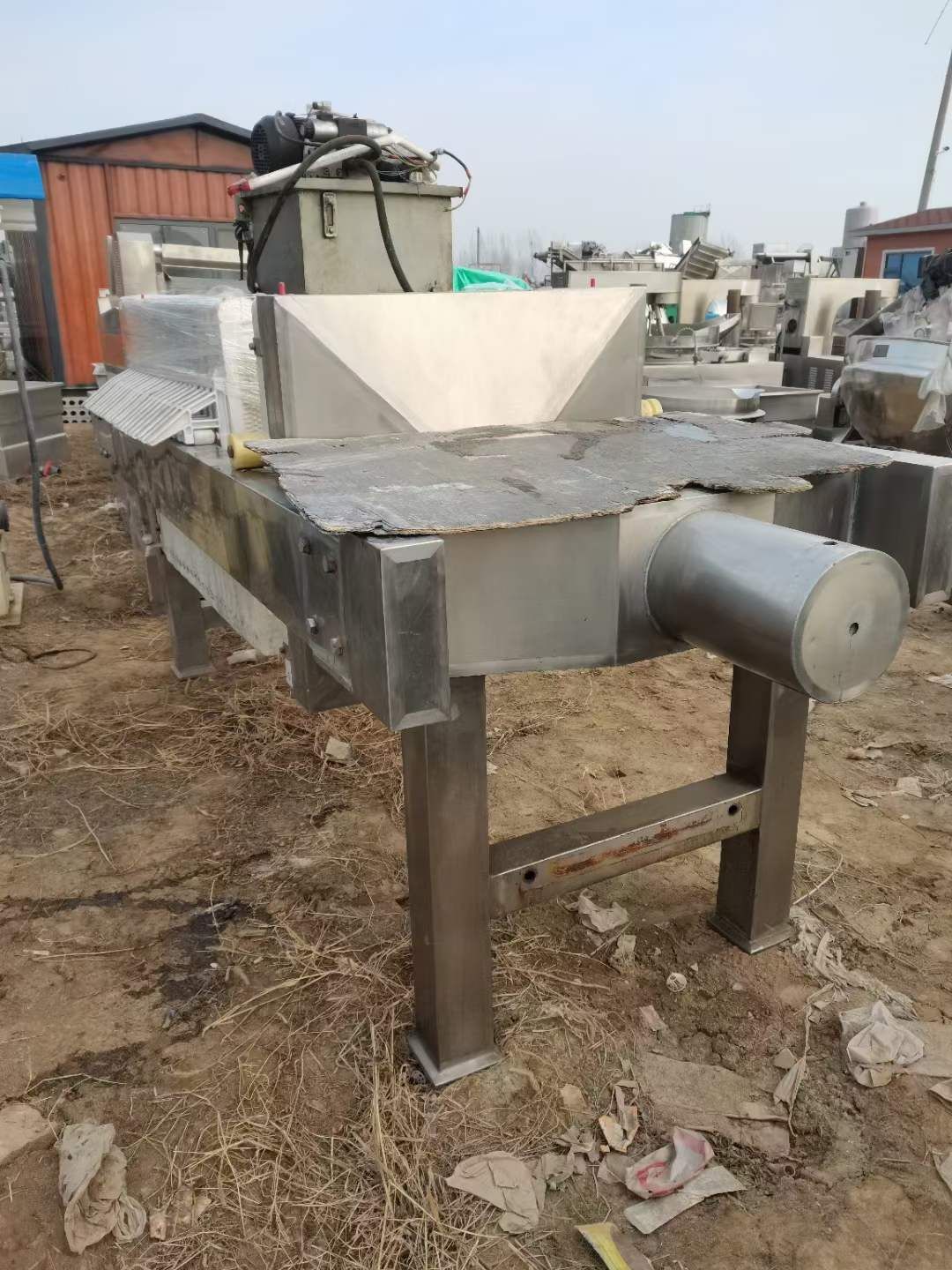 轉(zhuǎn)讓二手板框壓濾機(jī) 一臺(tái)40平方不銹鋼板框式壓濾機(jī)