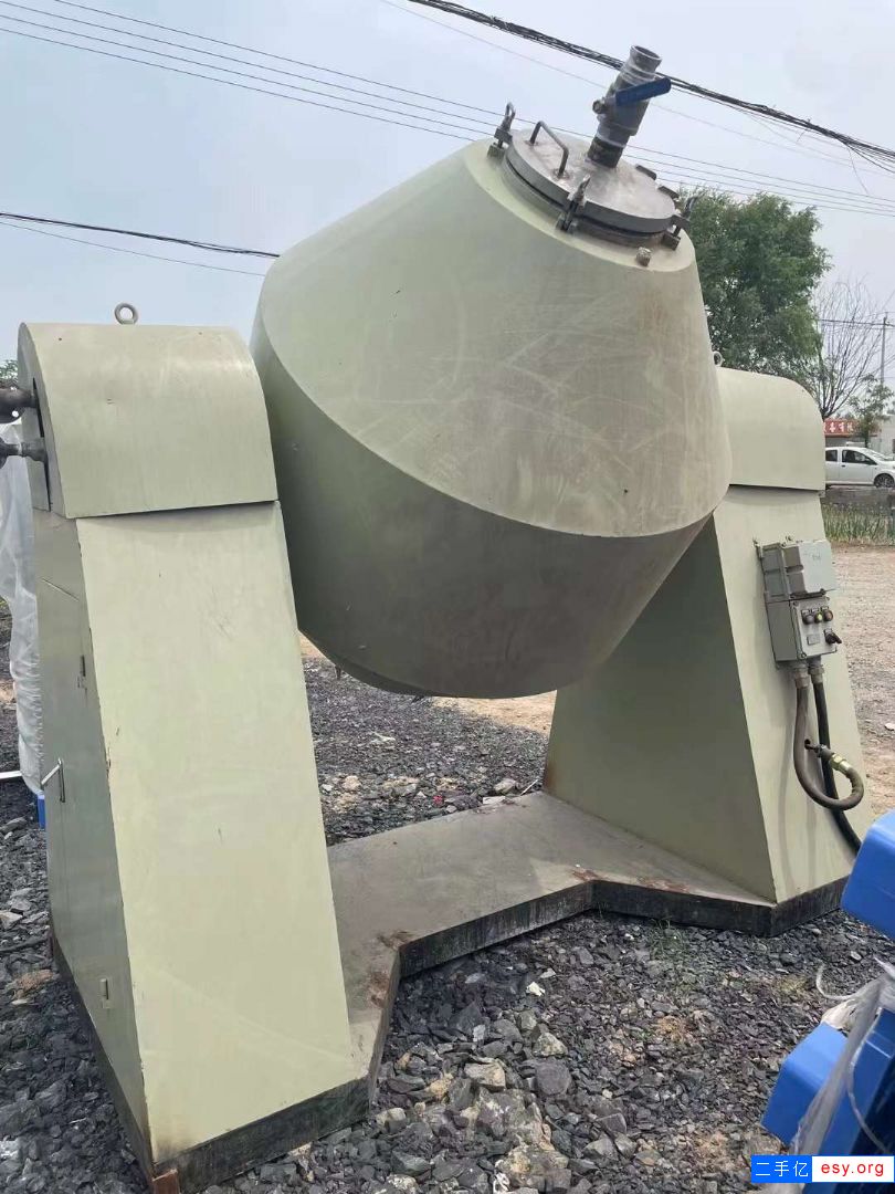 轉讓二手雙錐干燥機 一臺1500L搪瓷雙錐干燥機